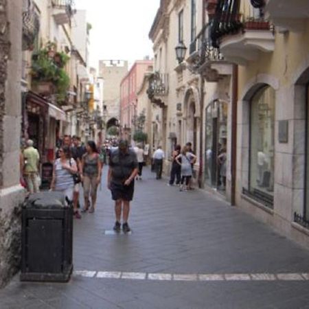 Apartment Central 4 Taormina Bagian luar foto