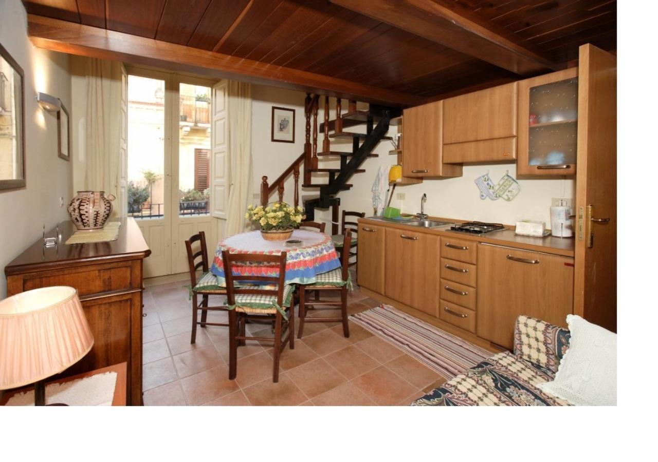 Apartment Central 4 Taormina Bagian luar foto